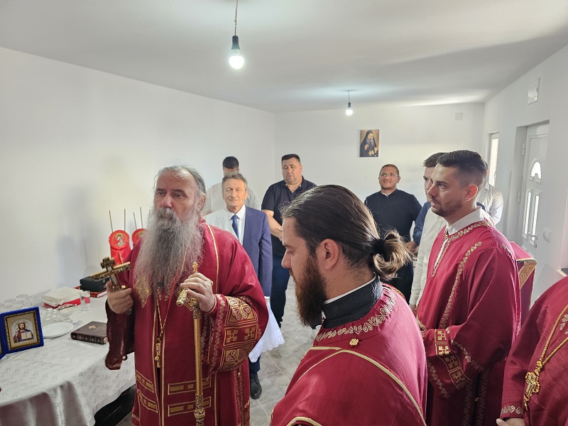 Slava hrama u Gornjoj Trnovi: Liturgija, uzdarja i ljubav mitropolita Fotija
