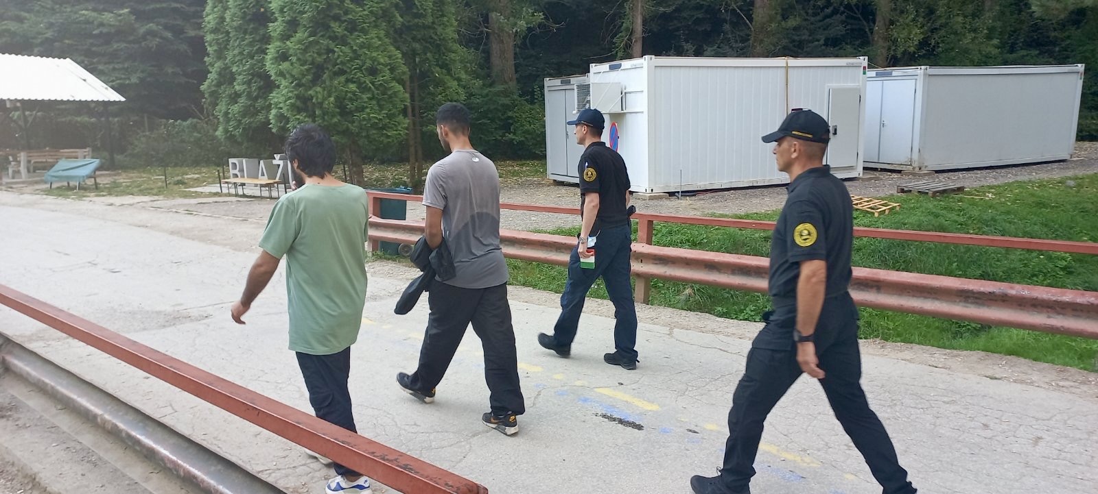Racija u Privremenom prihvatnom centra Blažuj