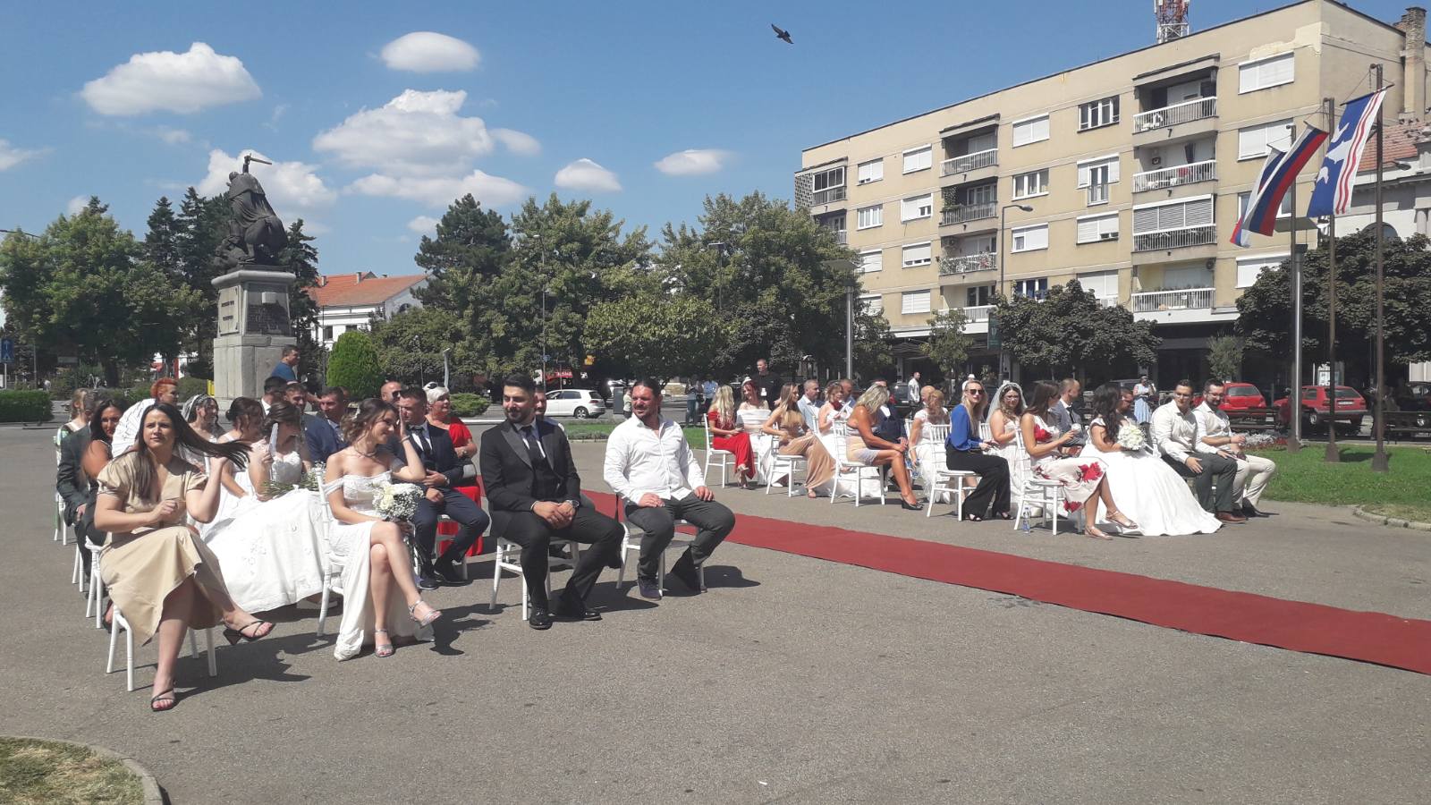 Prelijepa slika iz Bijeljine: Održano prvo kolektivno vjenčanje FOTO