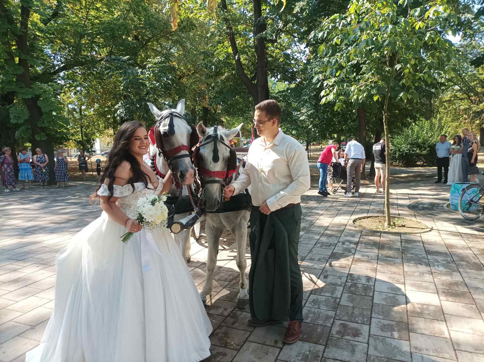 Prelijepa slika iz Bijeljine: Održano prvo kolektivno vjenčanje FOTO