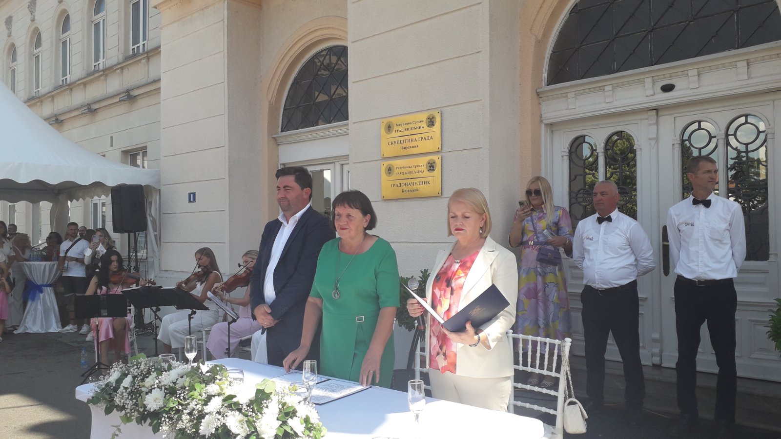 Prelijepa slika iz Bijeljine: Održano prvo kolektivno vjenčanje FOTO