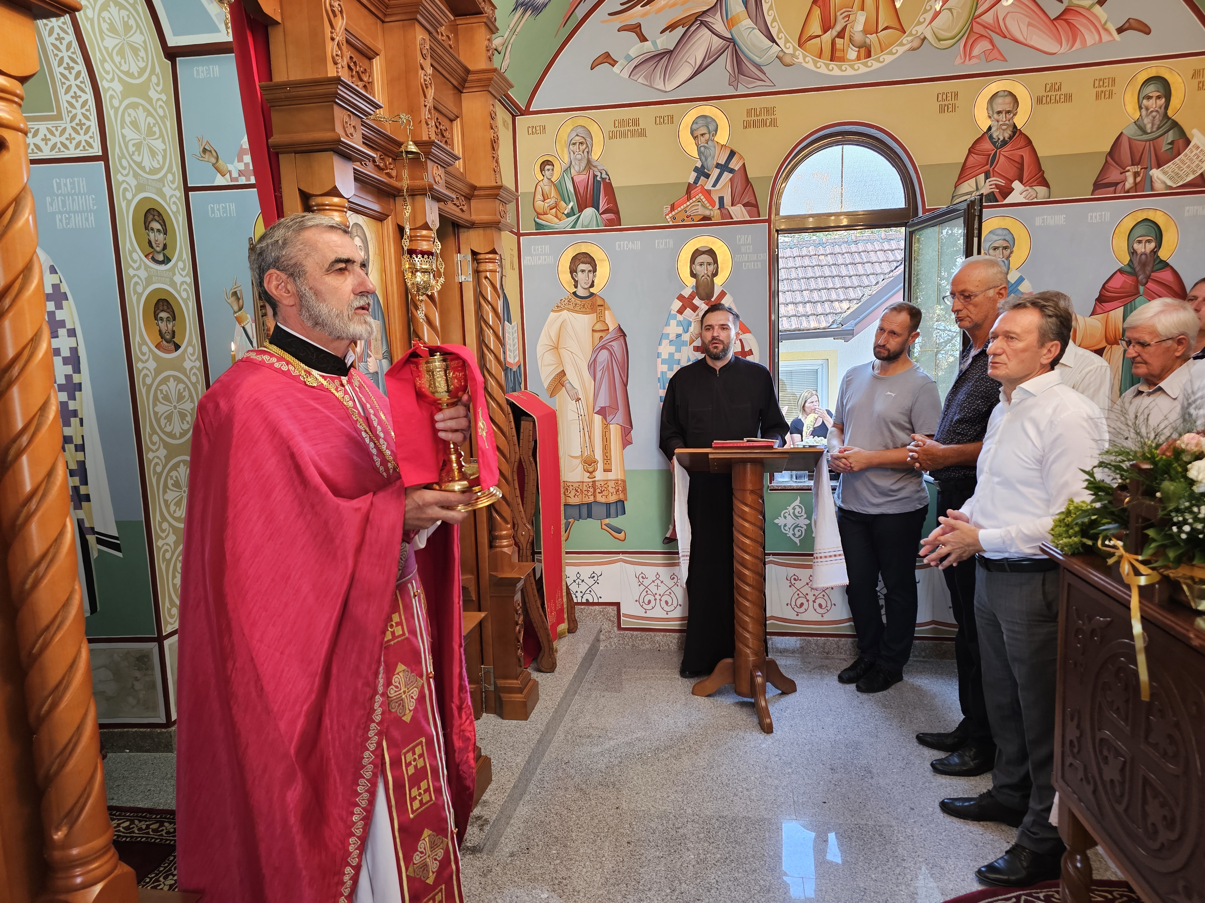 Hram posvećen Svetom arhiđakonu Stefanu proslavio krsnu slavu: MEZGRAJA SELO SLOBODARA I DUHOVNIH ČEDA