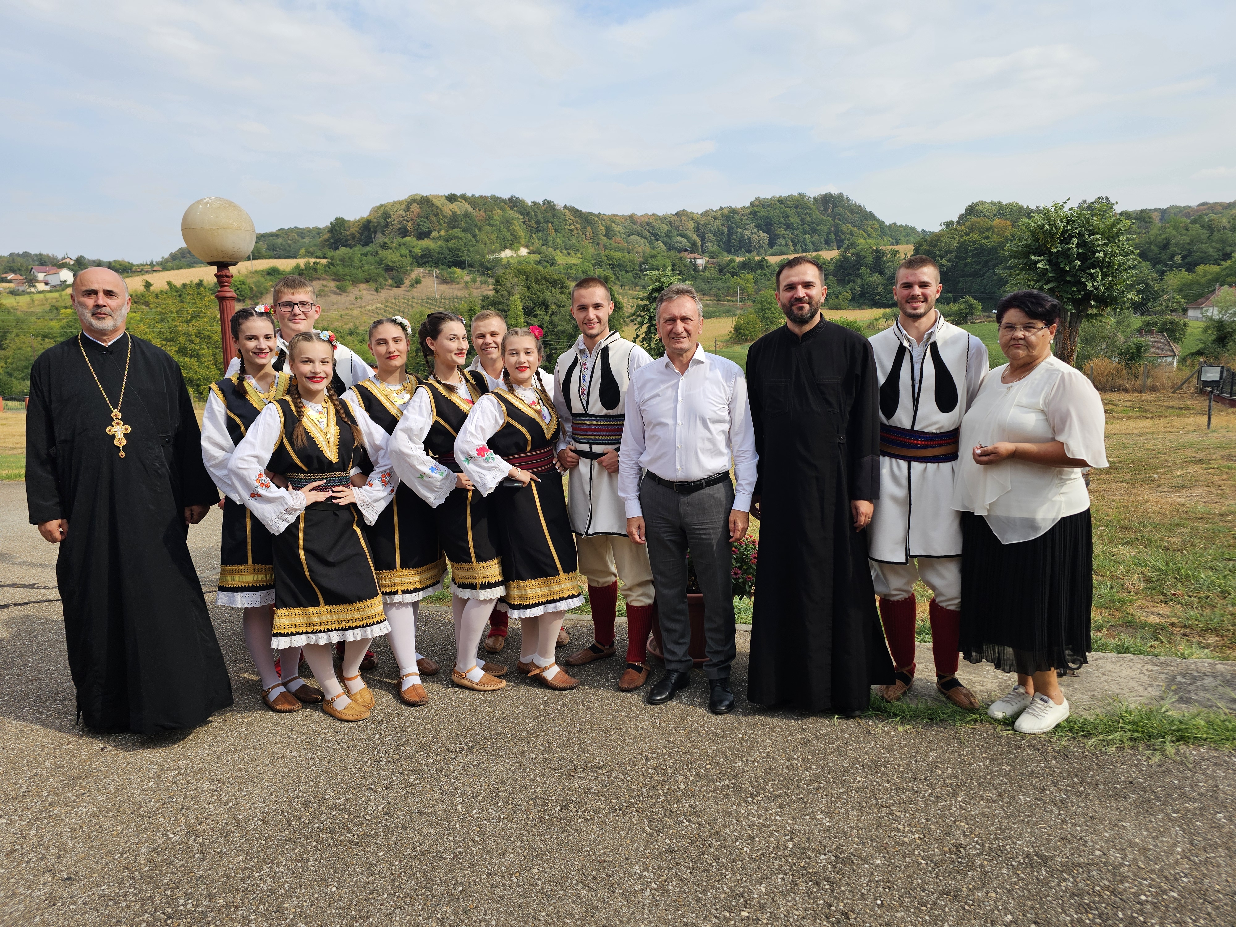 TUTNJEVAC ČUVA KULTURNO BLAGO: Igra i pjesma za dušu