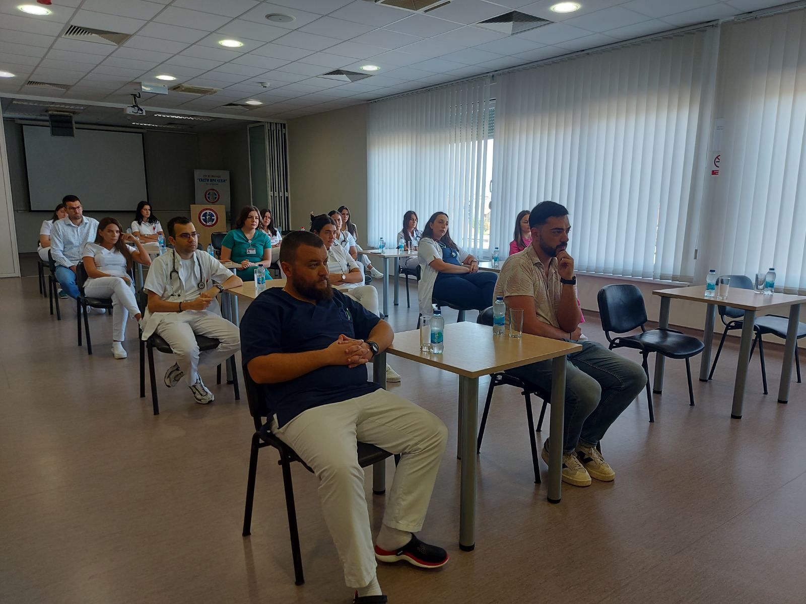 Bolnica Bijeljina: Svečano uručena rješenja o specijalističkom stažu za 16 mladih ljekara