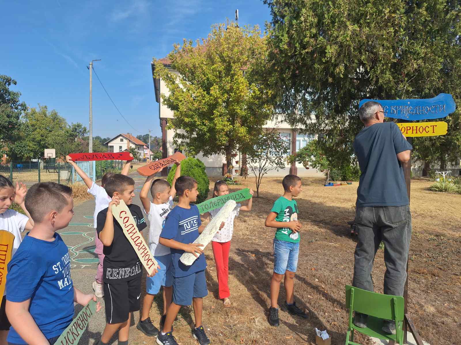 OŠ "Dvorovi": Odgovornost, poštovanje, tolerancija... vrijednosti koje učenici zastupaju