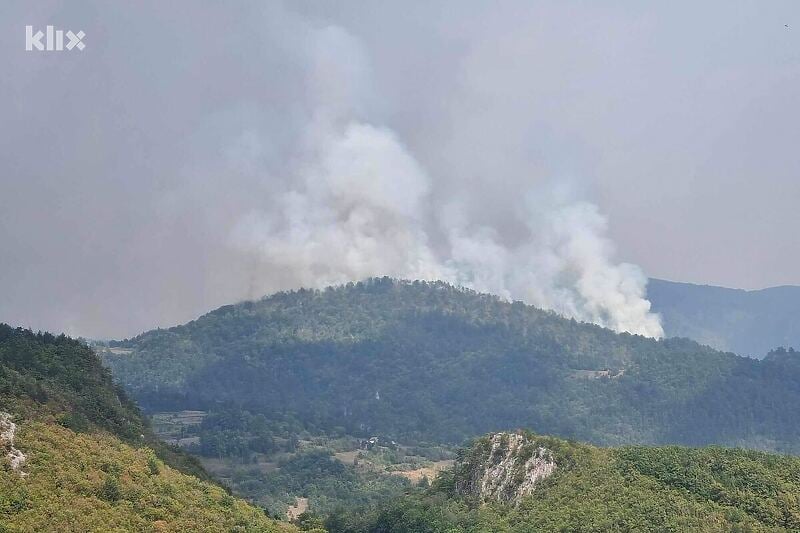 Srebrenica: Vatra se širi i približava kućama