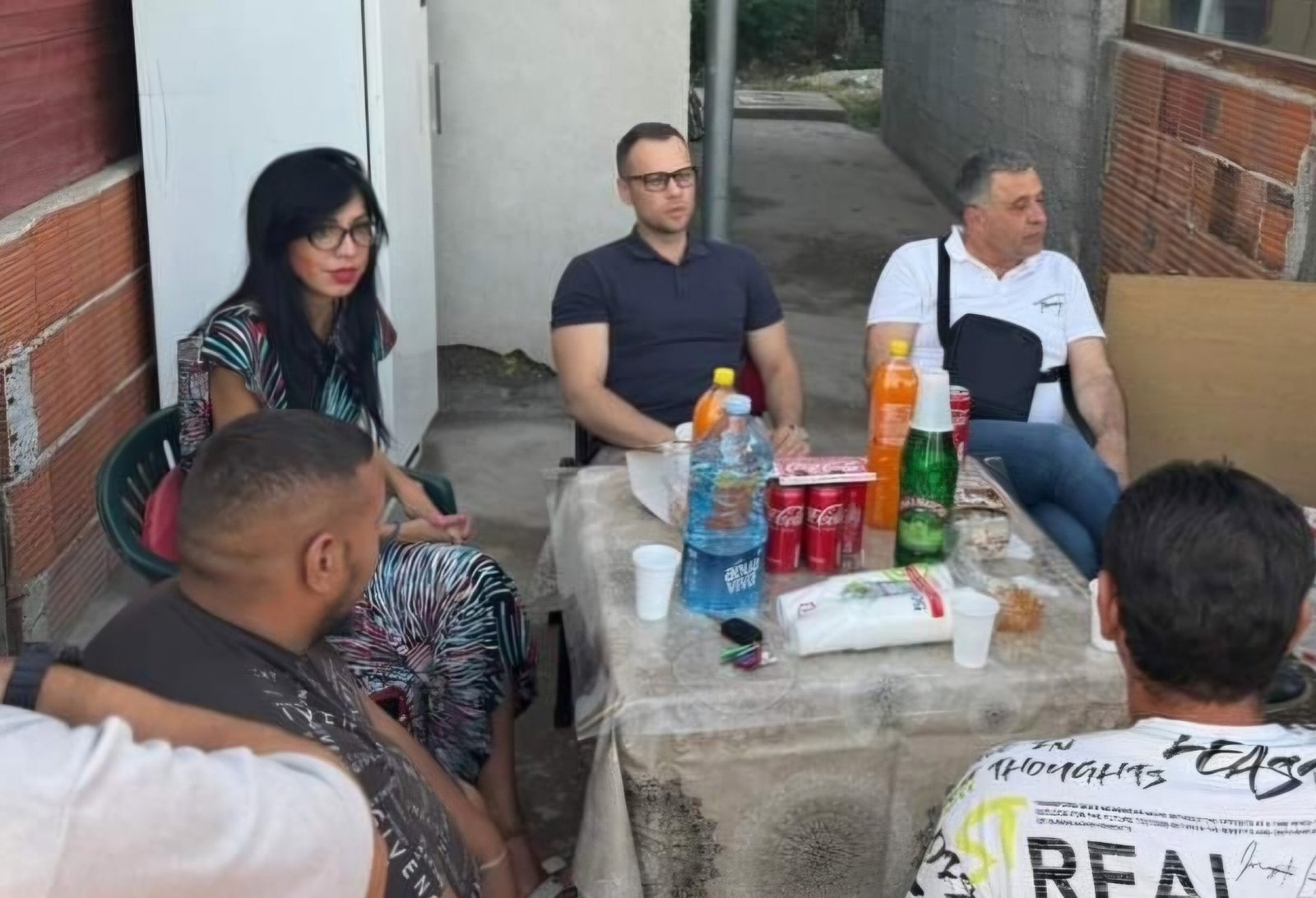 Lazić i Savić srdačno dočekani u bijeljinskom naselju "Salaš" - Neophodna sistemska podrška za rješavanje problema