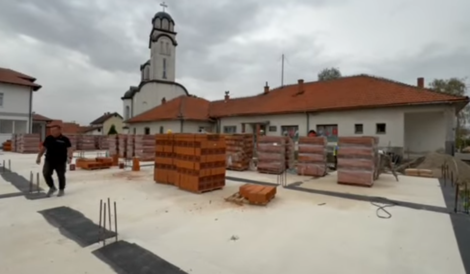 Počela druga faza izgradnje Osnovne škole i vrtića  "Sveti Sava" u Donjem Crnjelovu