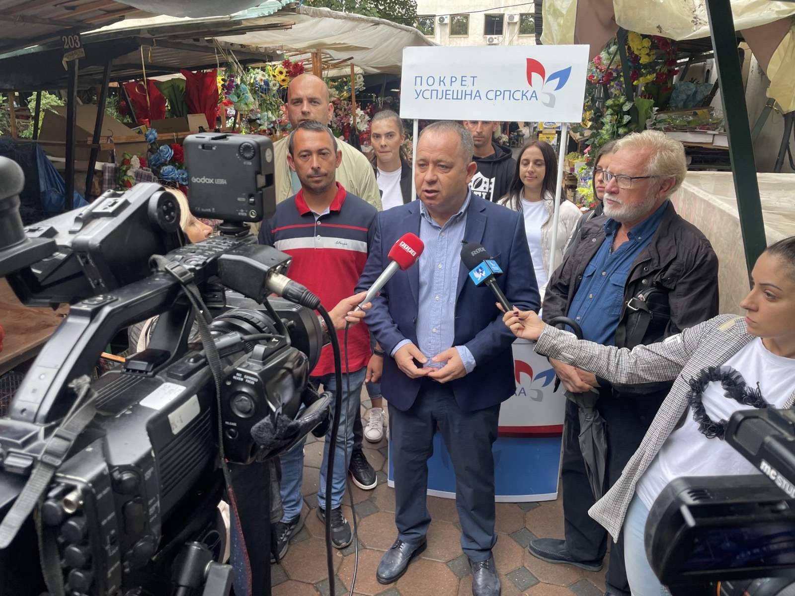 Profesor dr Zlatko Maksimović među sugrađanima bez pardona: SVE ZA ČOVJEKA, PRIJE SVEGA!