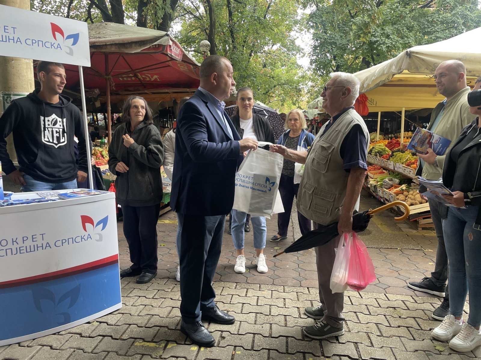 Profesor dr Zlatko Maksimović među sugrađanima bez pardona: SVE ZA ČOVJEKA, PRIJE SVEGA!