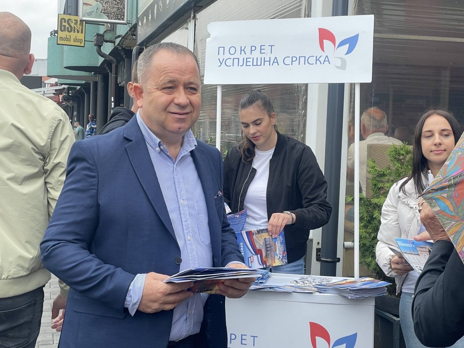 Profesor dr Zlatko Maksimović među sugrađanima bez pardona: SVE ZA ČOVJEKA, PRIJE SVEGA!