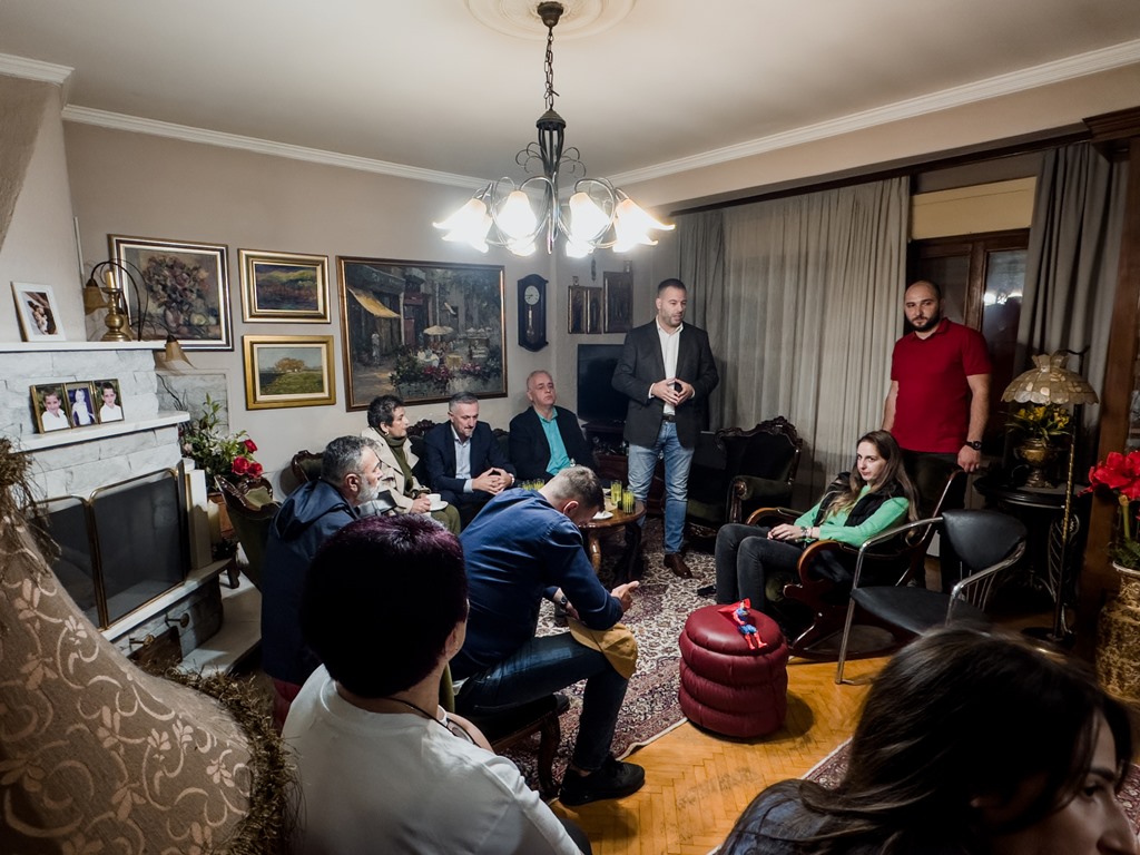 Mile Pejčić u Ledincima: Pozabavićemo se sprečavanjem neplanske gradnje i urbanističkog haosa u Bijeljini