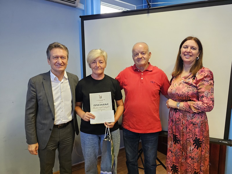 Izabrano najljepše dvorište pod Majevicom: Načelnik Ugljevika uručio nagrade najboljima (FOTO)