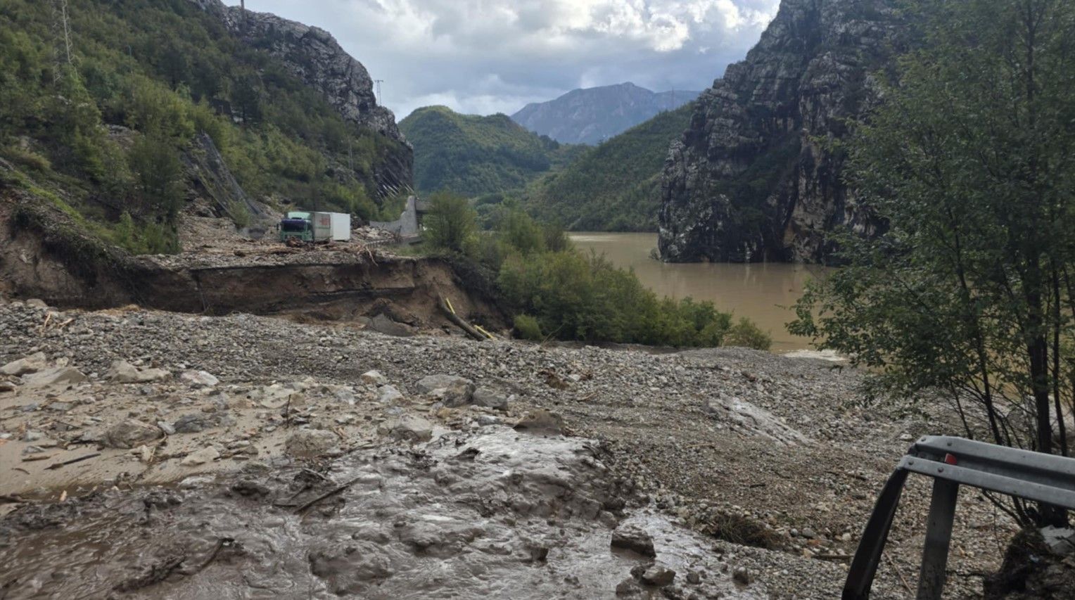Nestala cesta M17: Jablanica potpuno odsječena