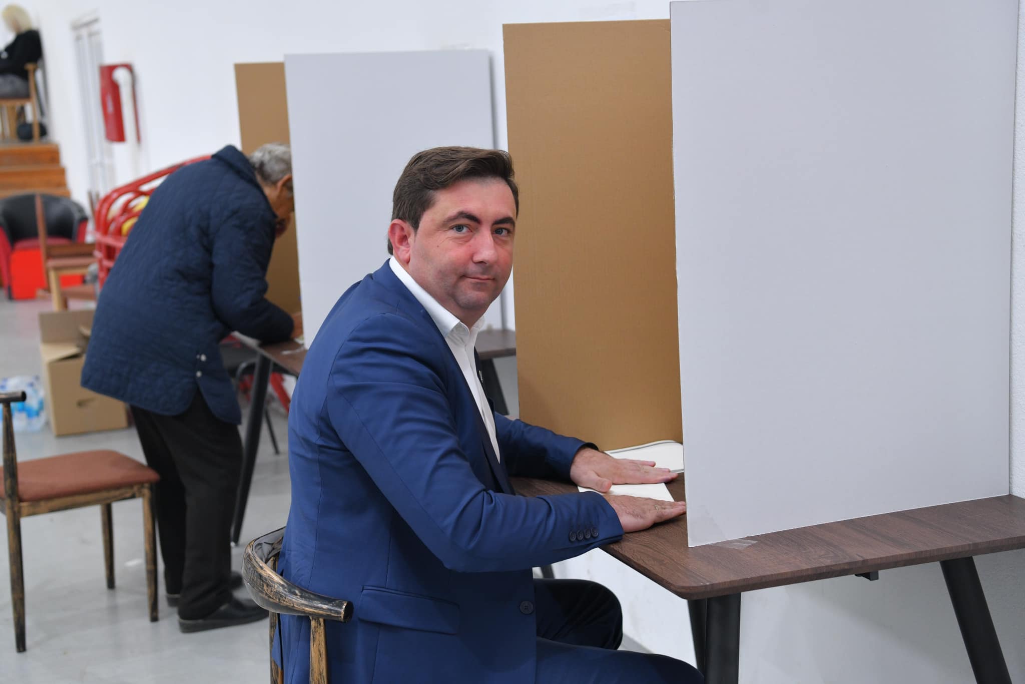 Petrović: Neka olovkom pobijedi volja naroda