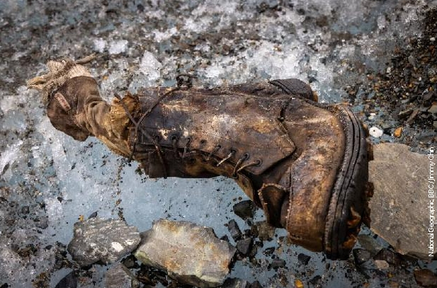 Stopalo alpiniste, nestalog pre 100 godina, pronađeno na Everestu – uskoro razrešenje najveće planinarske misterije