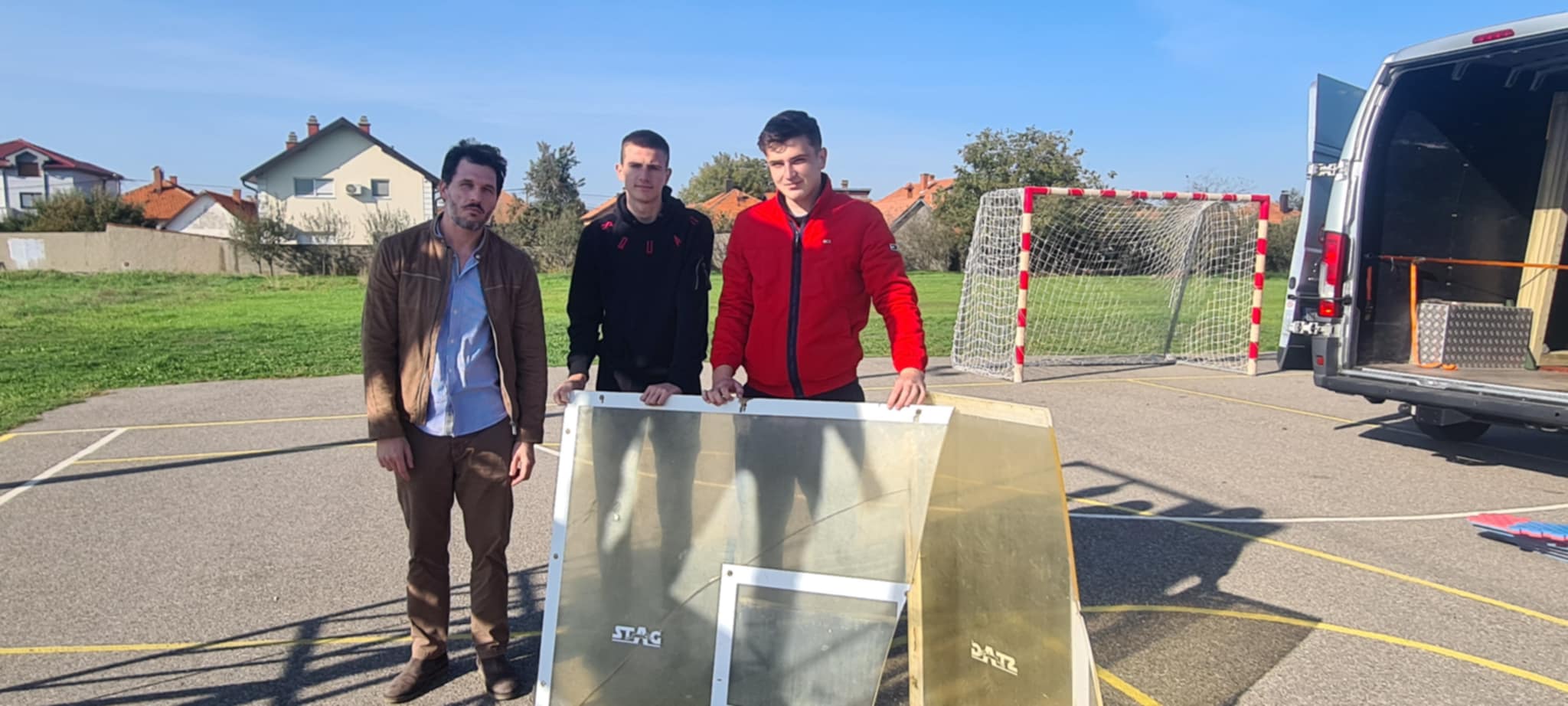 Nova koš tabla za omladinu MZ Ledinci