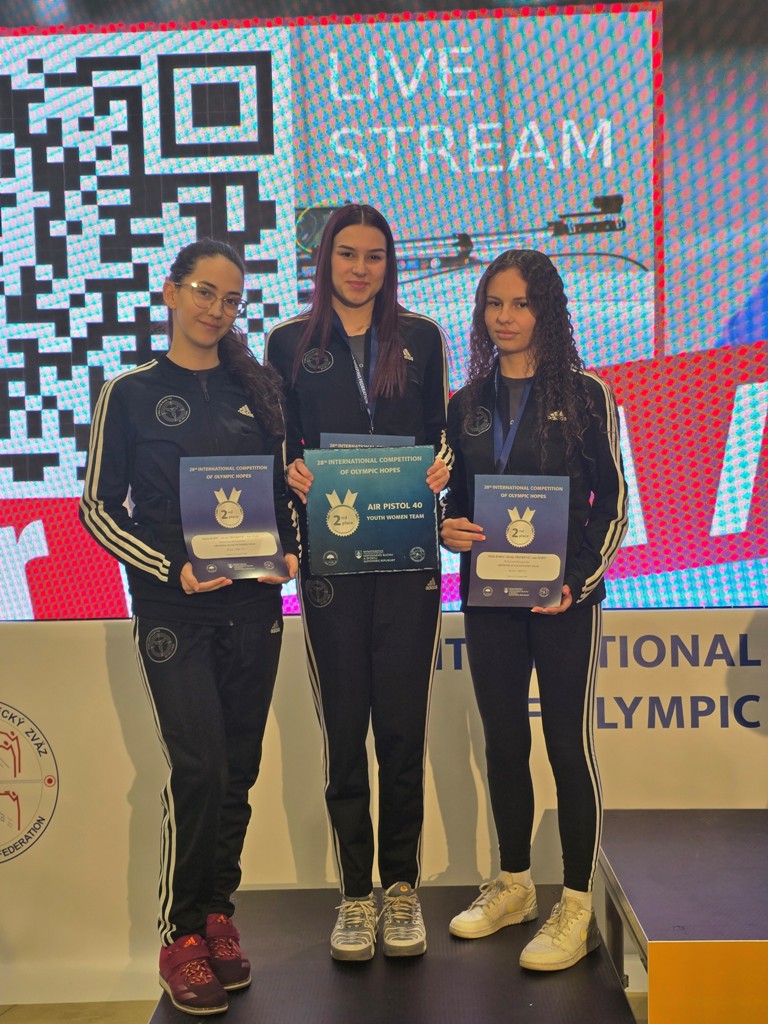 Sofija Rakić - zlatna, srebro za ekipu Streljačkog kluba "TRB"