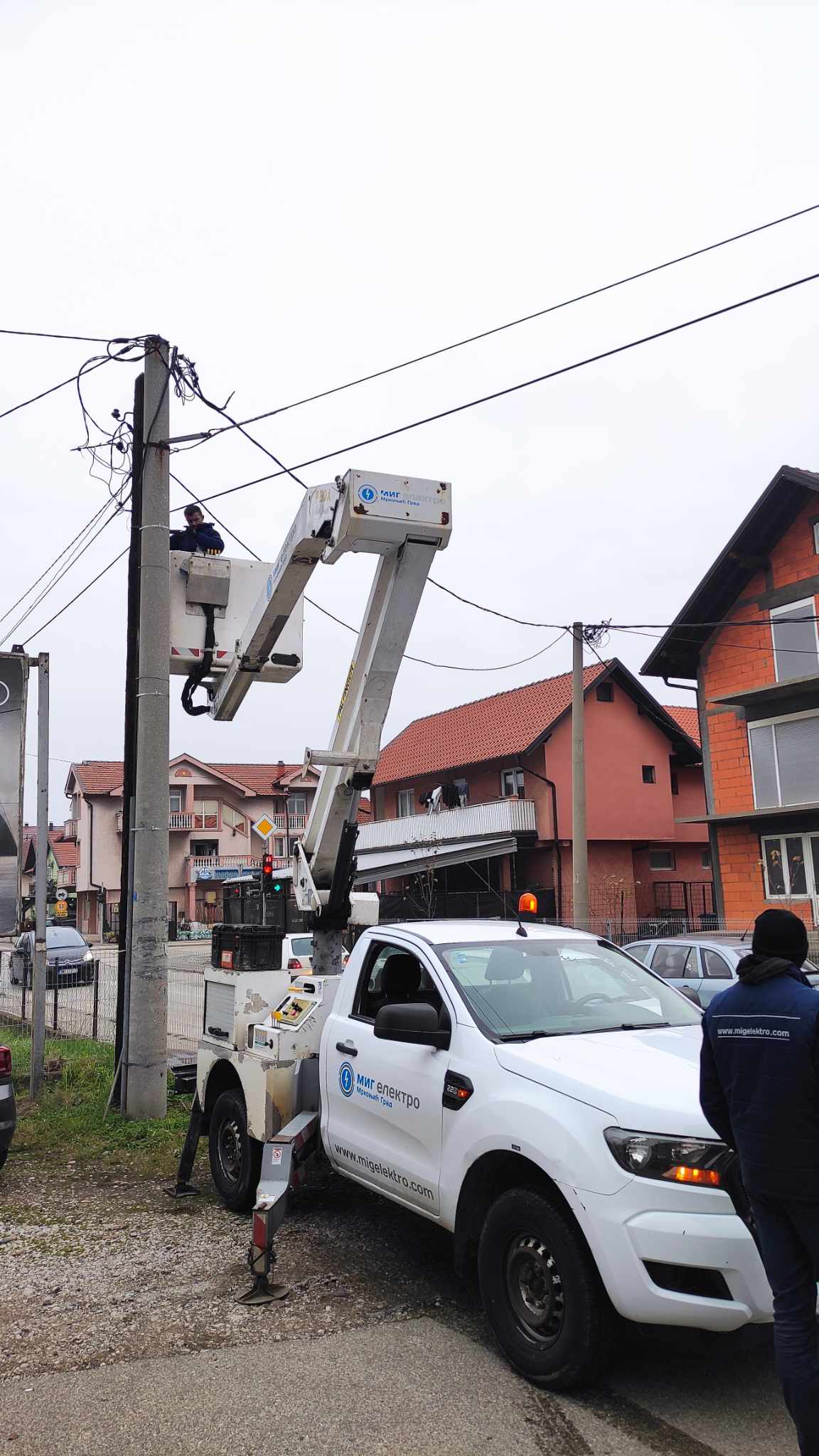 Bijeljina: Počela zamjena postojećih svjetiljki javne rasvjete LED svjetiljkama
