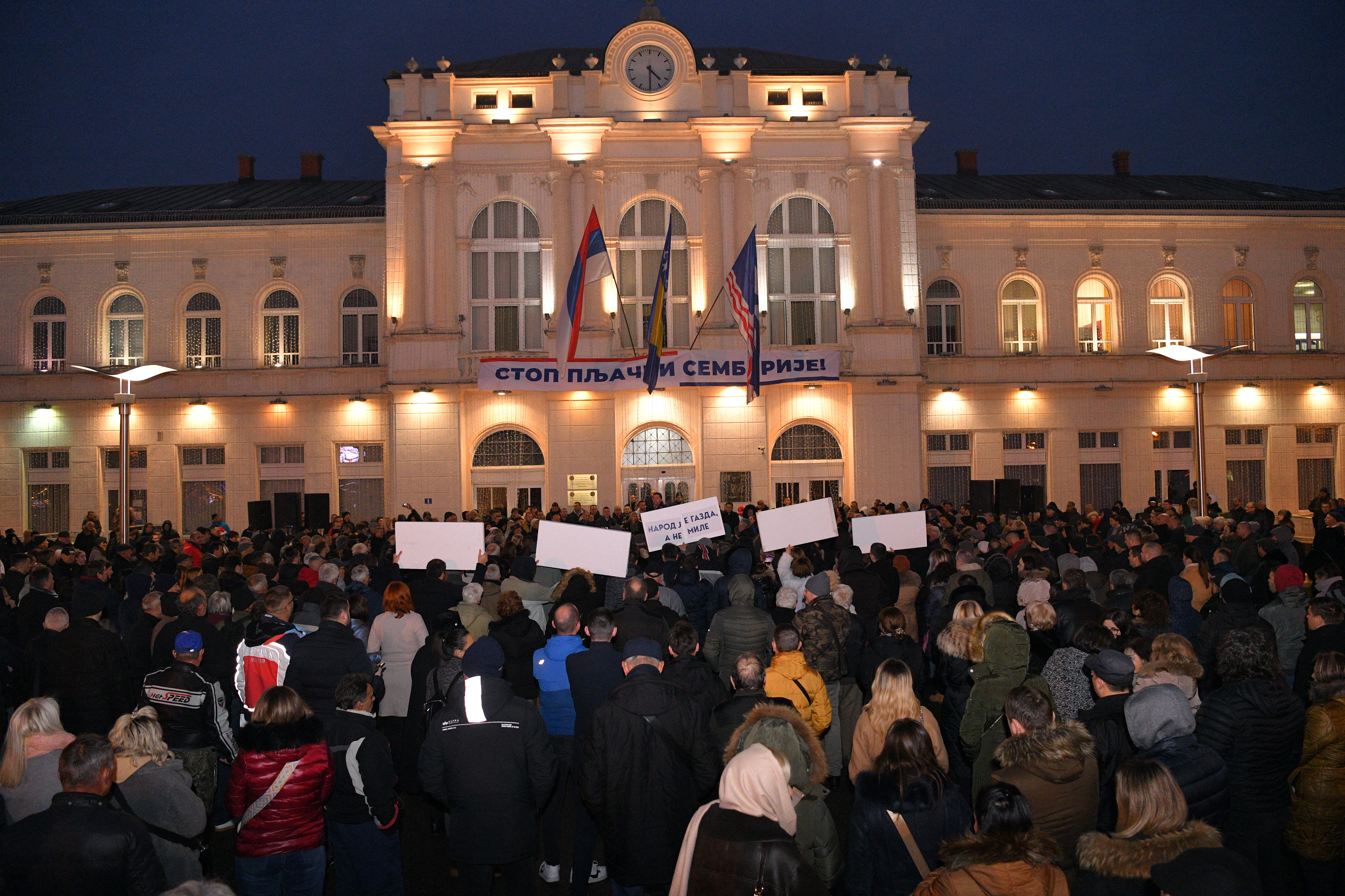 U Bijeljini održan protestni skup FOTO