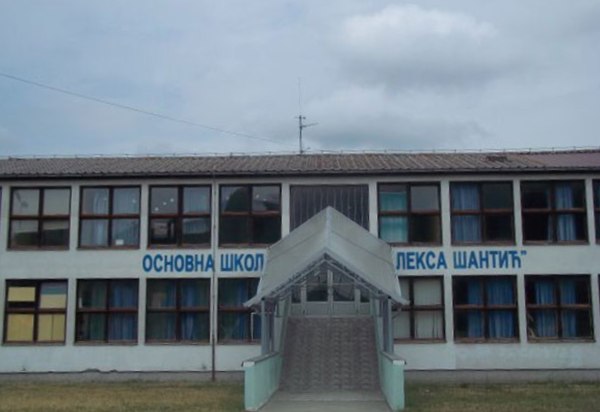 Ugljevik: Obustavljena nastava u OŠ "Aleksa Šantić" 
