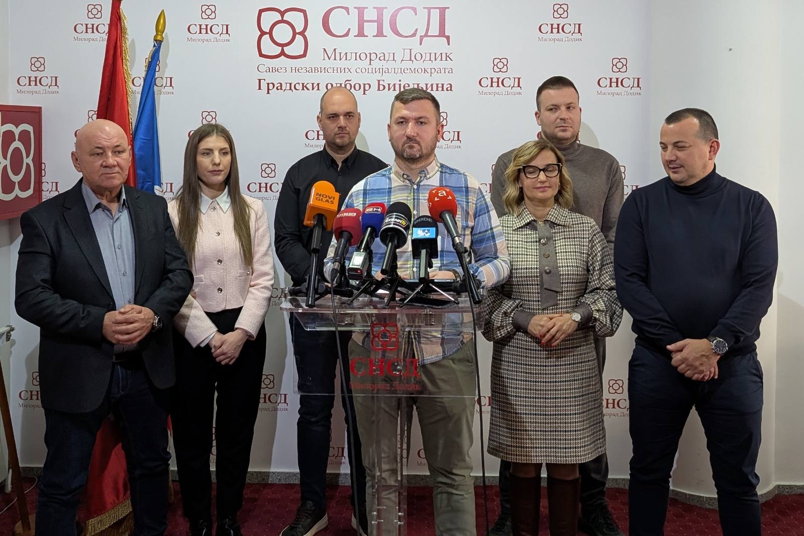 Ostojić pita Gradsku upravu: "Kako ima novca za svečani bal, a nema za plate zaposlenih?"