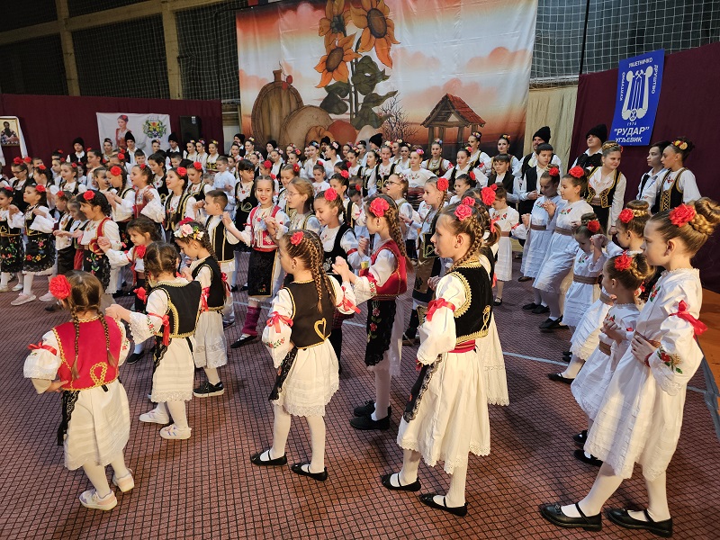 Godišnji koncert Kud-a "Rudar" iz Ugljevika: Slavili, igrali, pjevali... FOTO