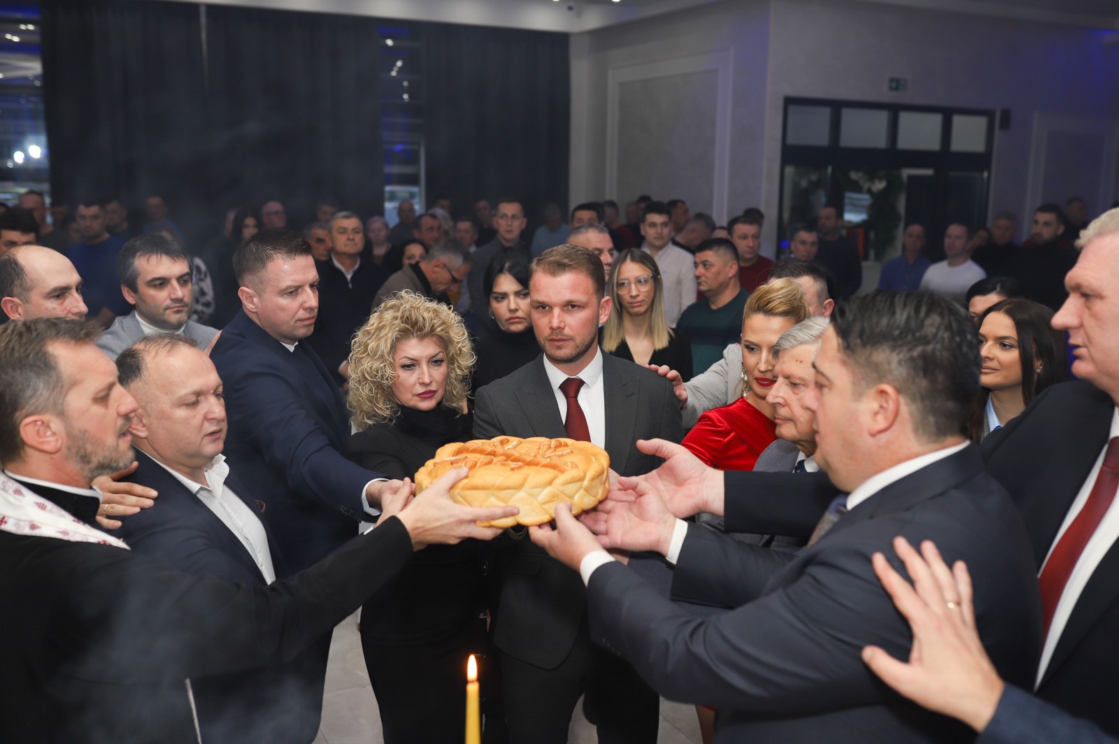 Stanivuković na Bogojavljenje u Bijeljini: Vjerujem u srpstvo dok god je krsne slave
