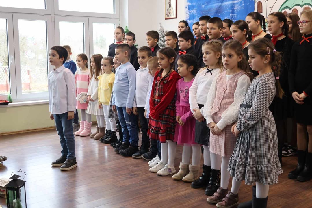 Škola "Filip Višnjić" u Donjoj Trnovi svečano proslavila školsku slavu Svetog Savu