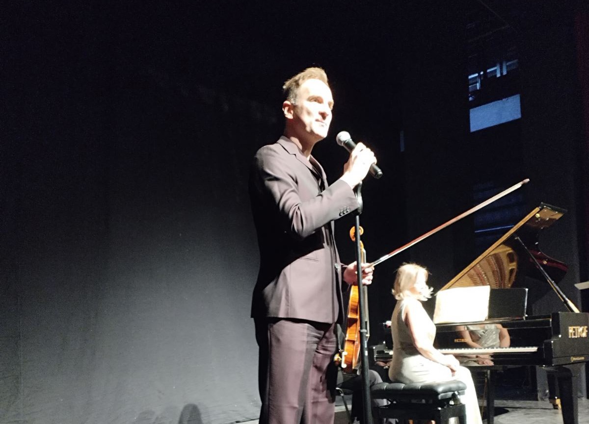 NAKON 30 GODINA Violinista Stefan Milenković održao koncert u Bijeljini
