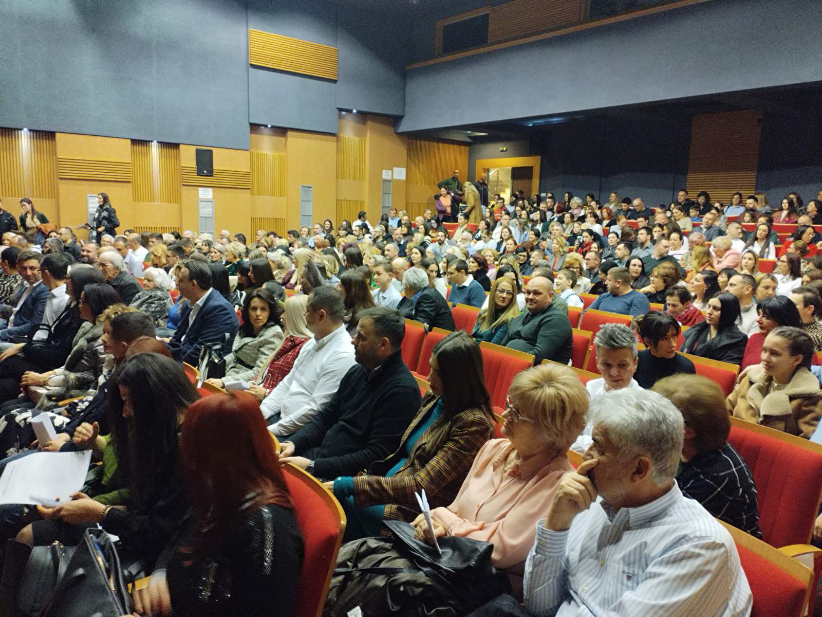 NAKON 30 GODINA Violinista Stefan Milenković održao koncert u Bijeljini