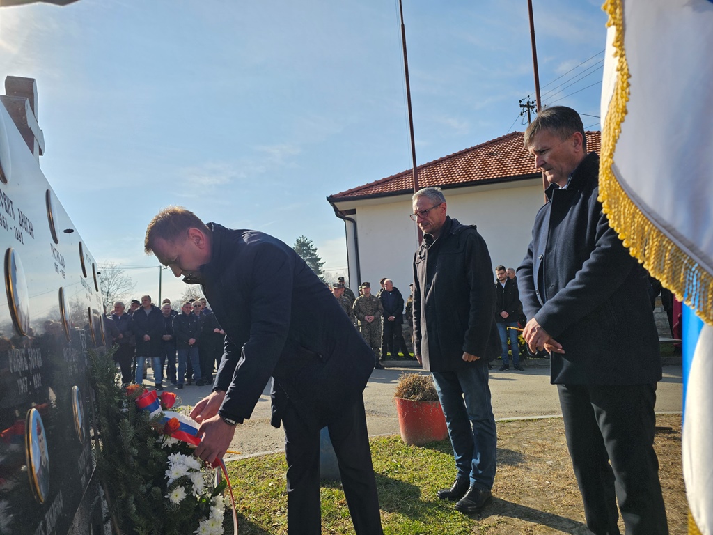 Pomen pukovniku Milanu Joviću: Ugljevičani slave heroja