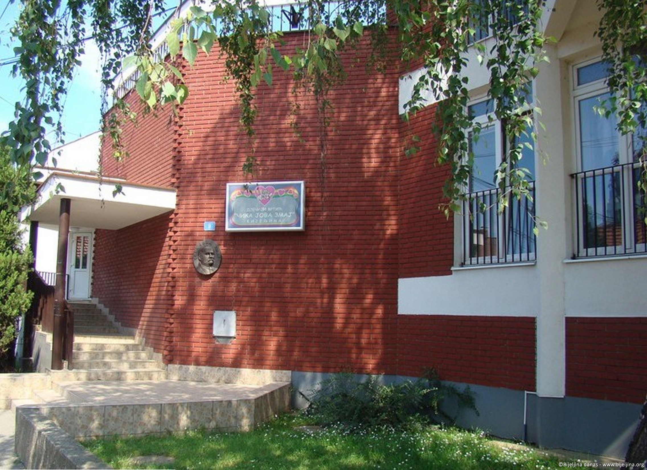 Bijeljina: Vrtić "Čika Jova Zmaj" od jutros u štrajku