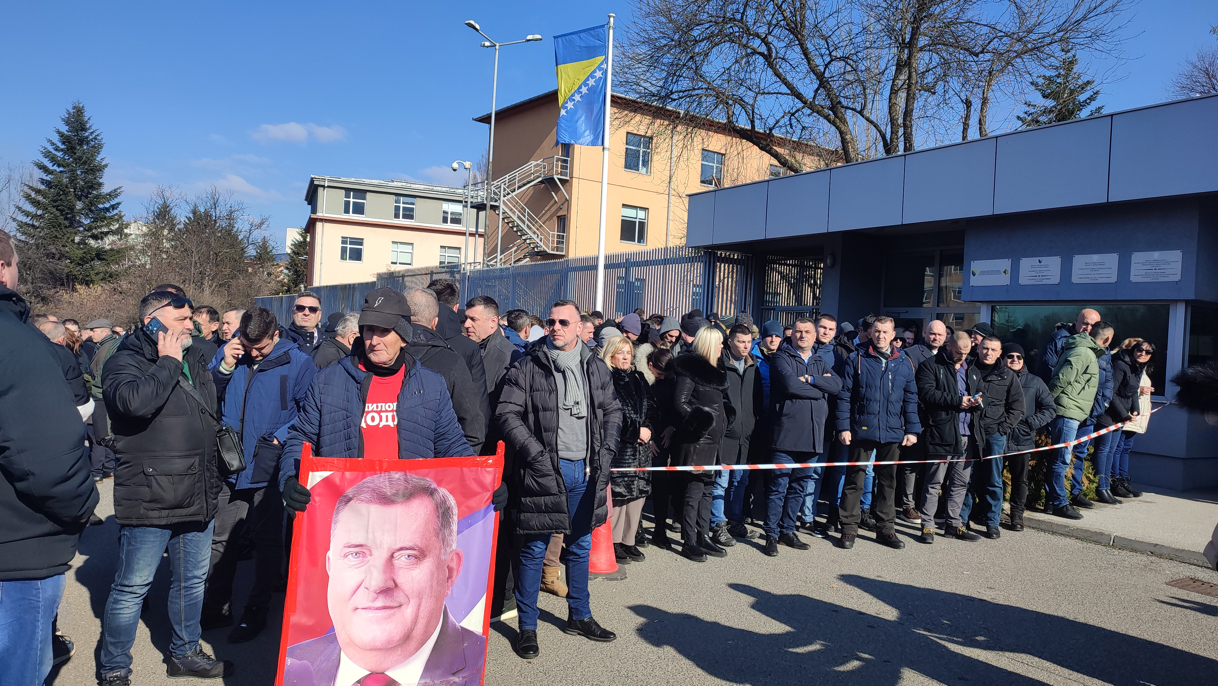 Opsadno stanje pred Sudom BiH