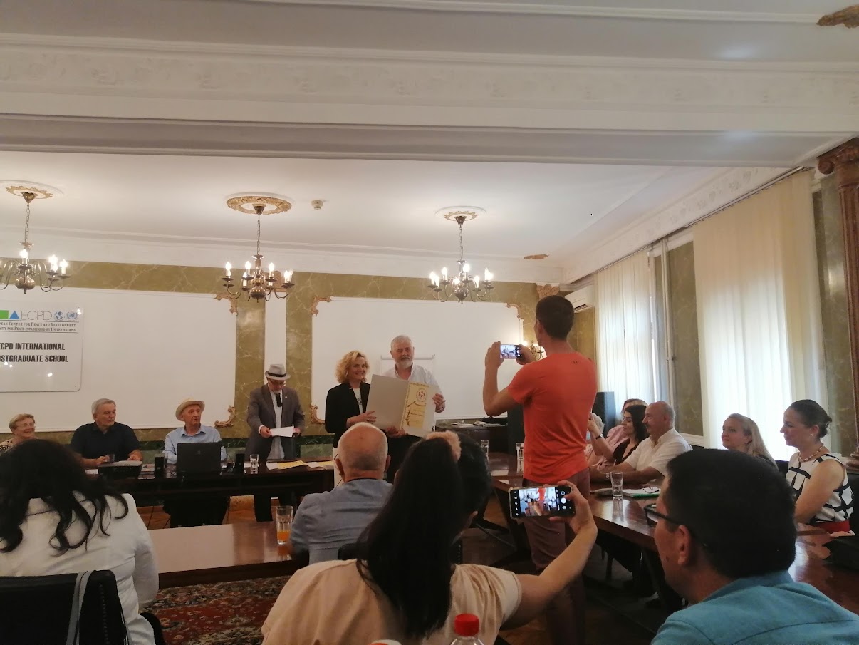 SKANU podržava inicijativu da zemni ostaci Vuka Karadžića budu u Loznici: Slavna akademija uz čuvene maturante