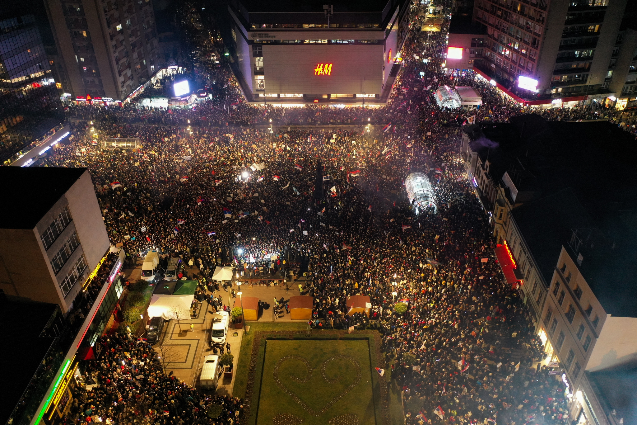 Protest "Studentski edikt" u Nišu – studenti i građani u centru grada, pročitan tekst edikta