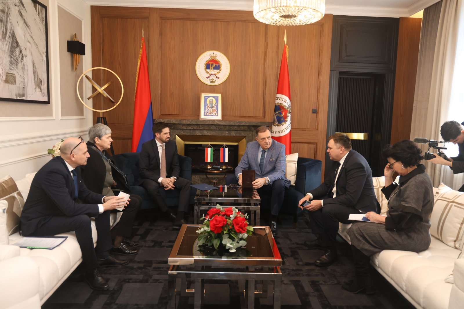 Dodik se sastao sa zamjenikom mađarskog šefa diplomatije