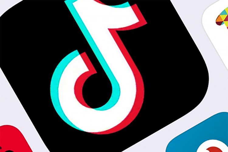 TikTok uvodi nova ograničenja za tinejdžere