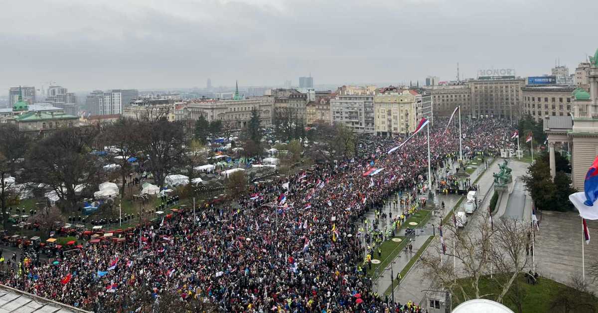 Protest "15. za 15": Ogroman broj ljudi u centru Beograda (VIDEO)