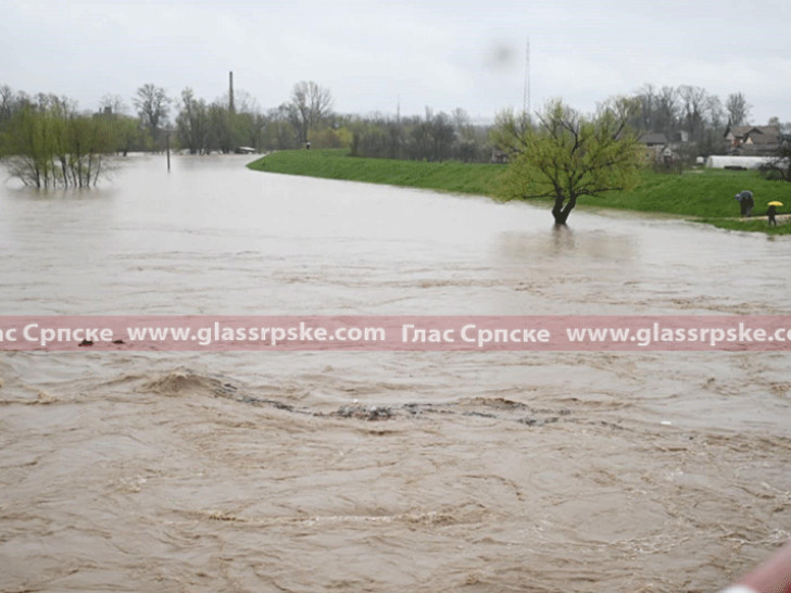 Vrbas u Banjaluci prešao kvotu vanredne odbrane od poplava