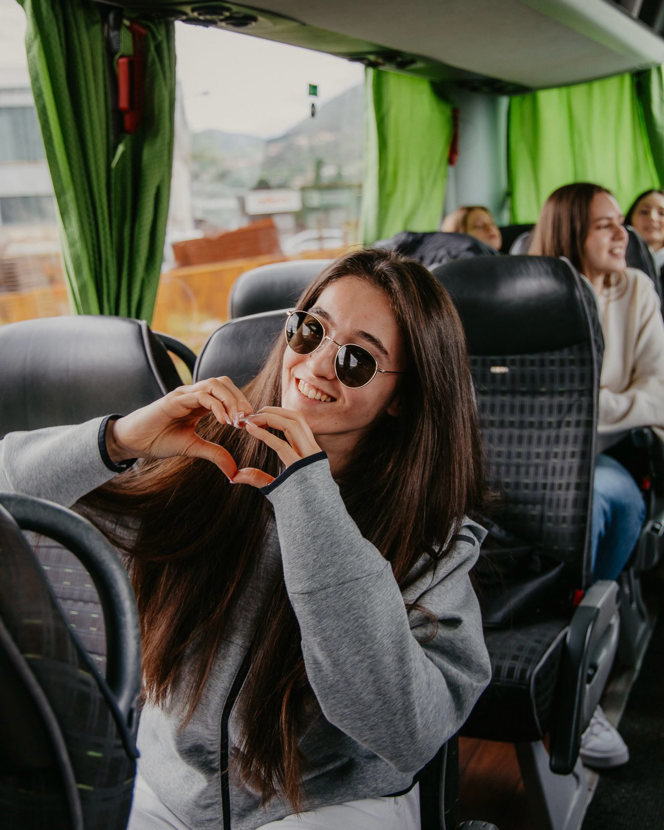 Semberija Transport osigurala udobno i sigurno putovanje za finalistice Miss BiH  za Miss Svijeta 2025.