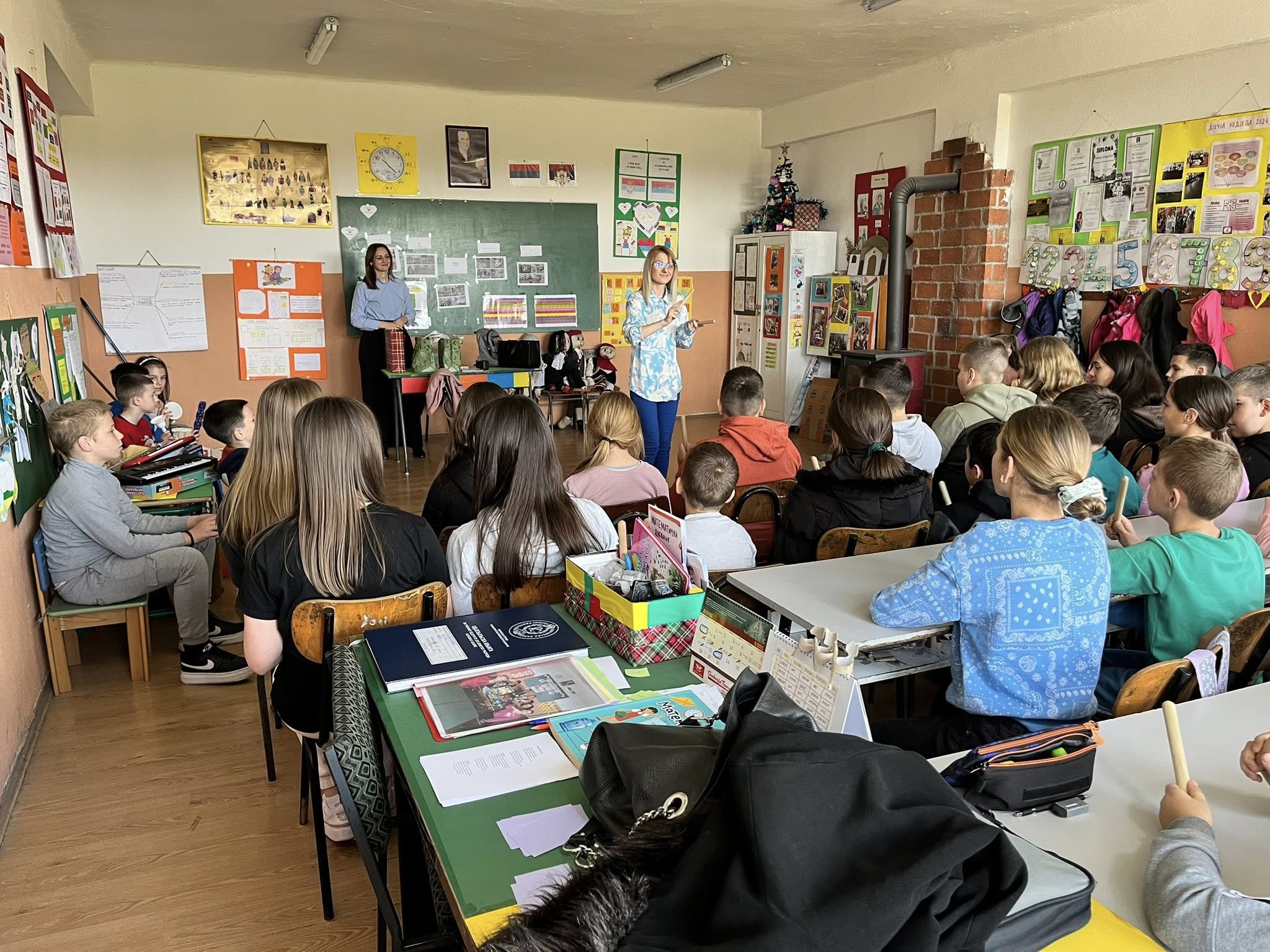 Ritam, pokret i himna – muzička radionica u Suvom Polju