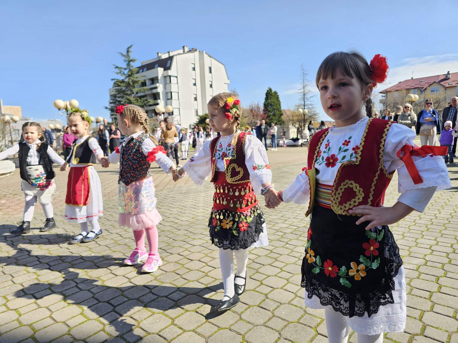 Proslavljena Lazareva subota - Vrbica u Ugljeviku: Igra, pjesma, nošnja i osmijesi FOTO