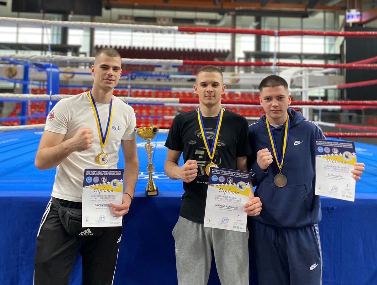 Tri medalje za bijeljinski "Radnik" na prvenstvu BiH u kik-boksu FOTO