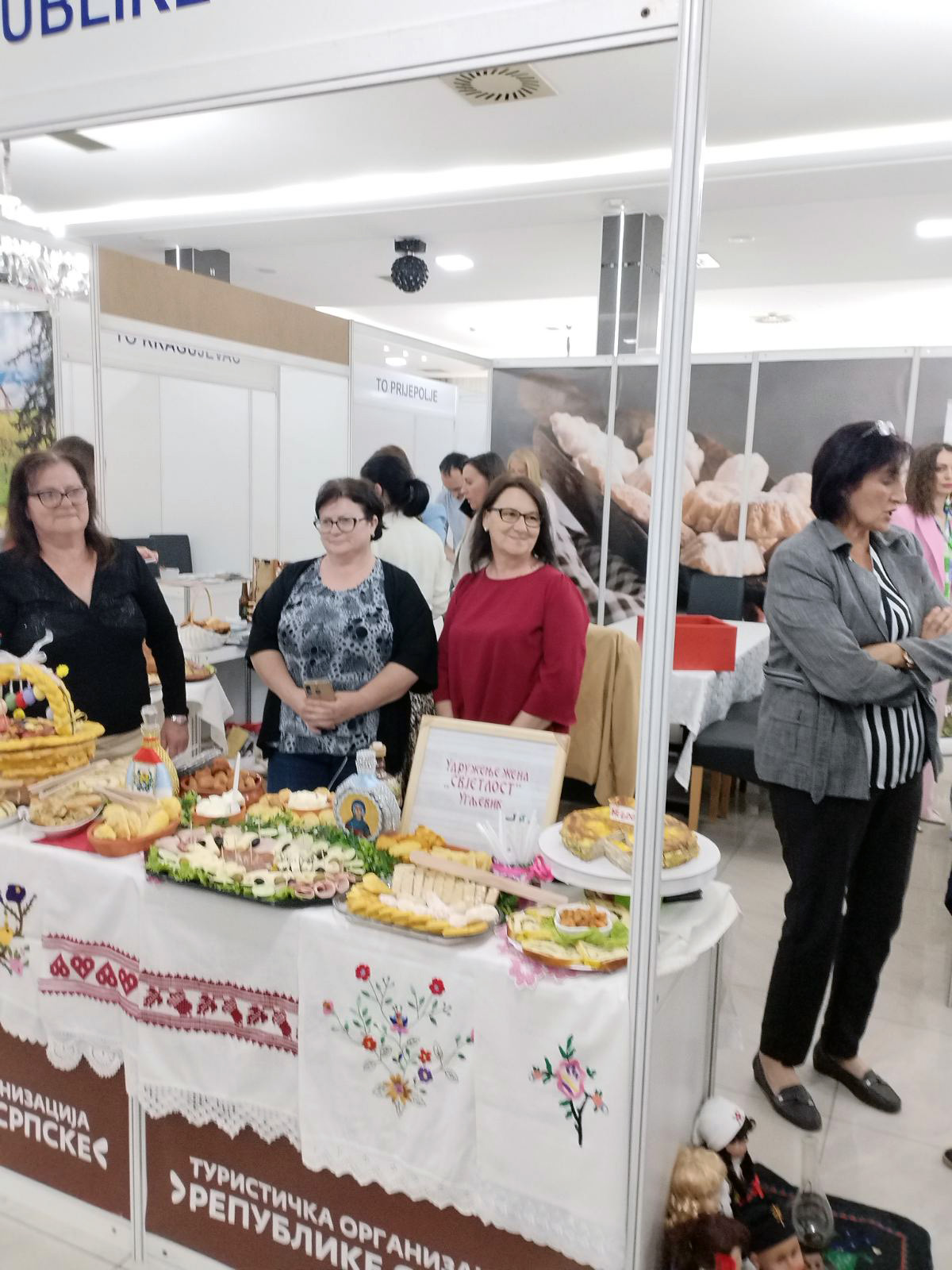 U Bijeljini otvoren Međunarodni sajam turizma i gastro-kulture "Bijeljina-turist" (FOTO)