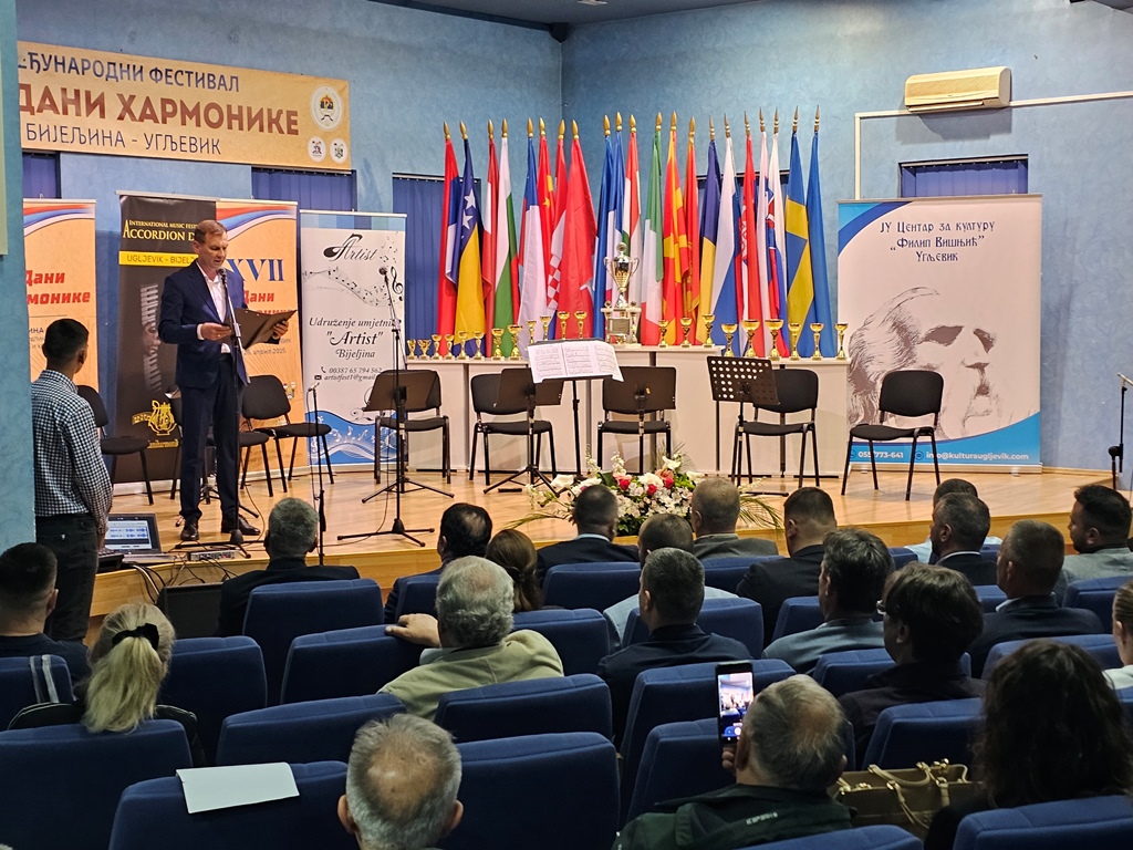 Otvoren Festival "Dani harmonike" Gajić:  Ugljevik-neformalna prijestonica harmonike 
