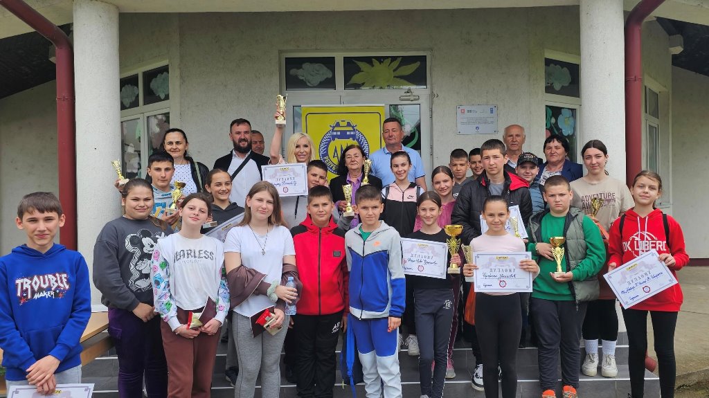 Znanje i vještine nagrađeni: Učenici OŠ „Sveti Sava“ iz Crnjelova prvi na regionalnom takmičenju