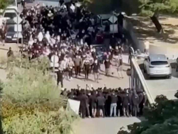 Hrvatska: Policija privela više od 100 navijača Hajduka i Dinama zbog tuče