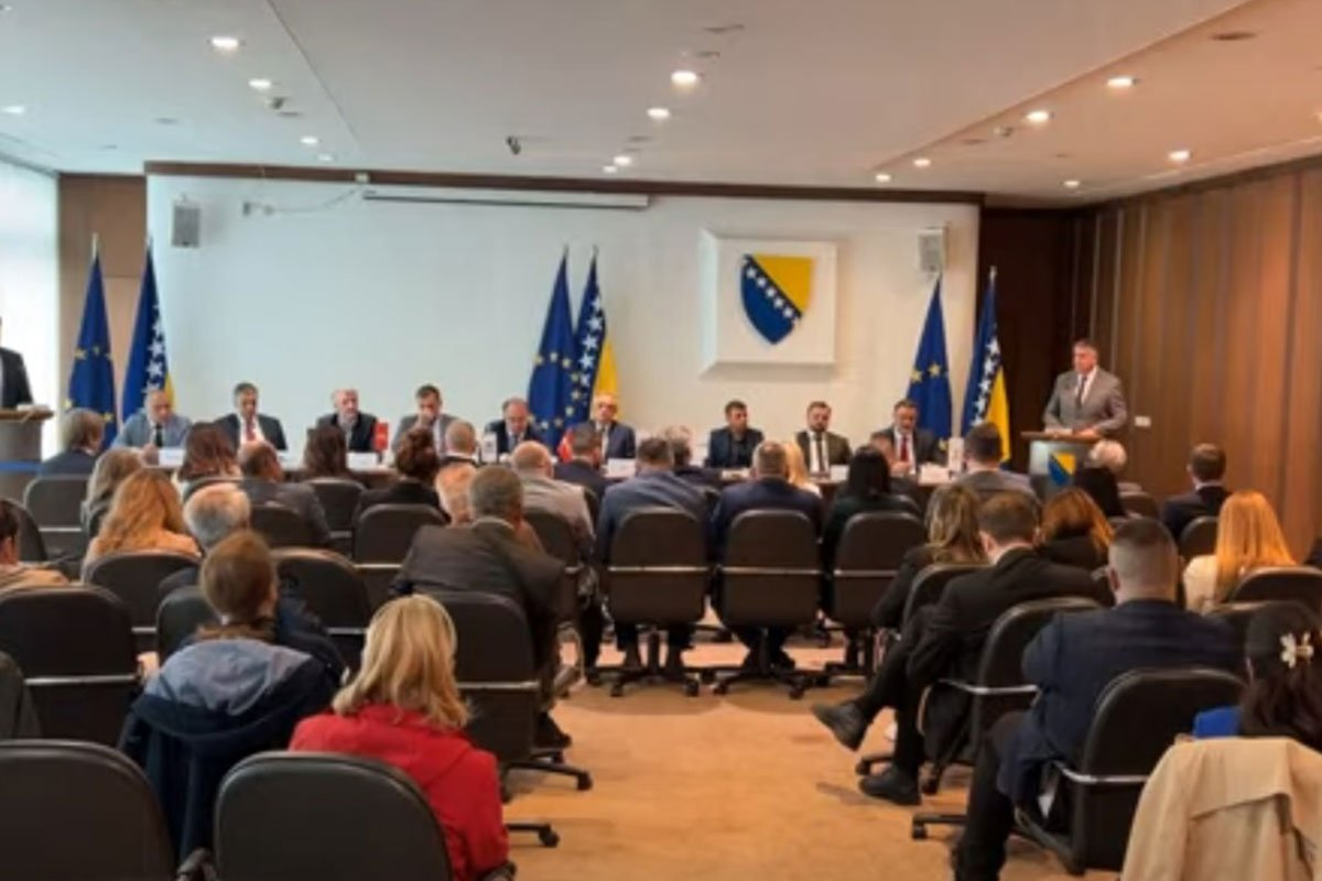 Platformu potpisalo deset stranaka, cilj izlazak iz krize