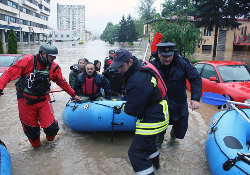 ŠTETA VEĆA OD 2 MILIJARDE KM Prije 11 godina Srpsku, FBiH i Srbiju pogodile katastrofalne poplave